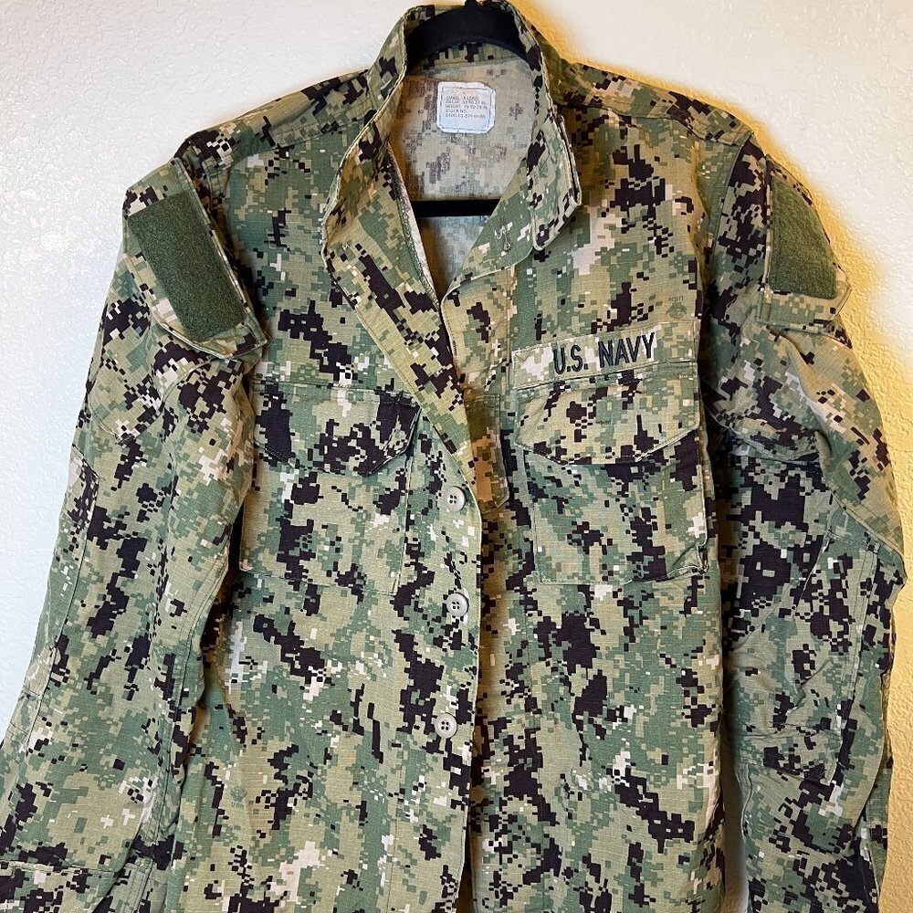 US Navy USN NWU Type III Blouse Working Uniform Shirt Jacket‎ Size Small Long